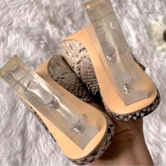 CLEAR HEEL MULES - Picture 7 of 10